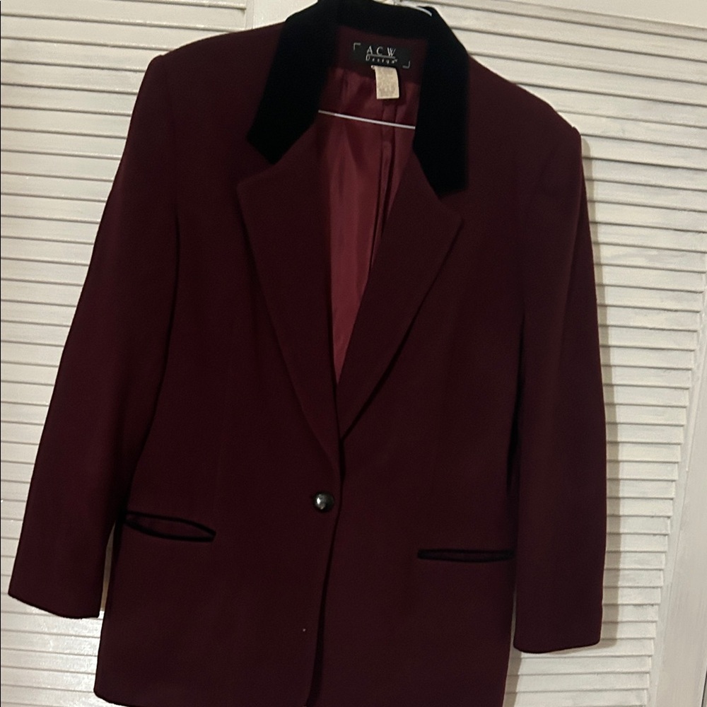 Women's Burgundy Blazer
